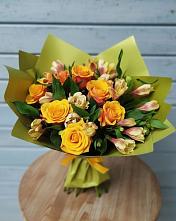 Букет цветов из:  Альстромерии и Розы в Рогнедино