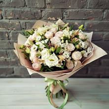 Букет цветов из:  Альстромерии, Розы и Хризантемы в Рогнедино