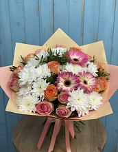 Букет цветов из:  Розы, Герберы и Хризантемы в Рогнедино