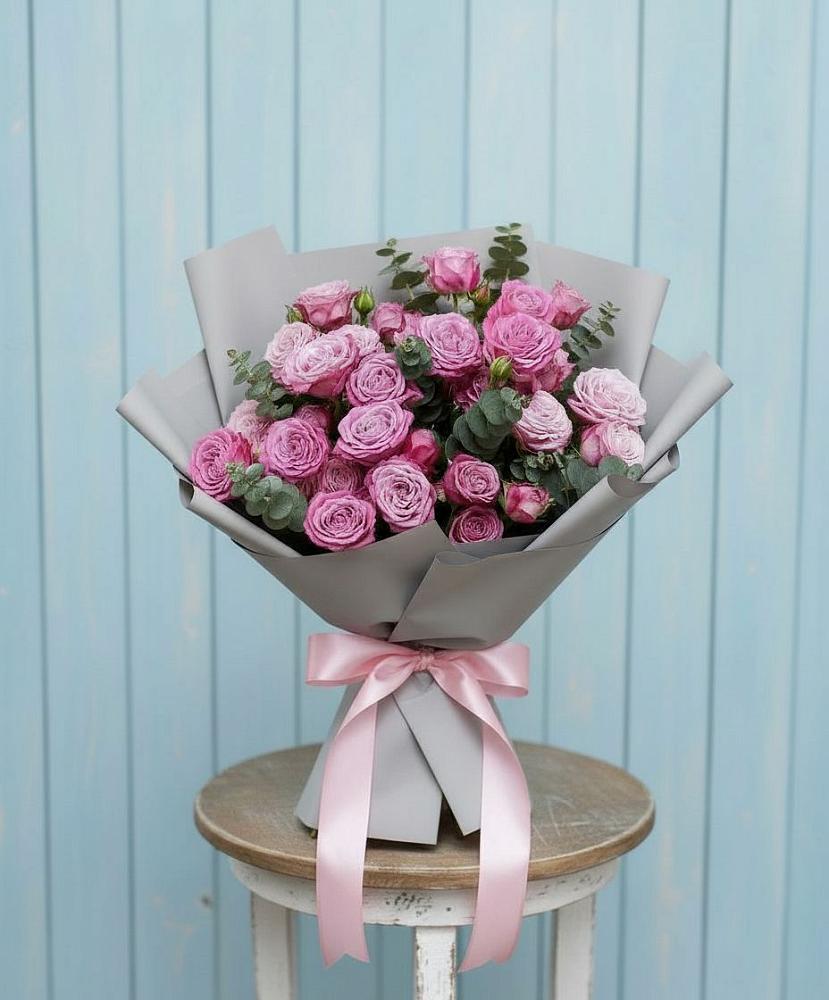 Букет цветов из: Розы в Рогнедино
