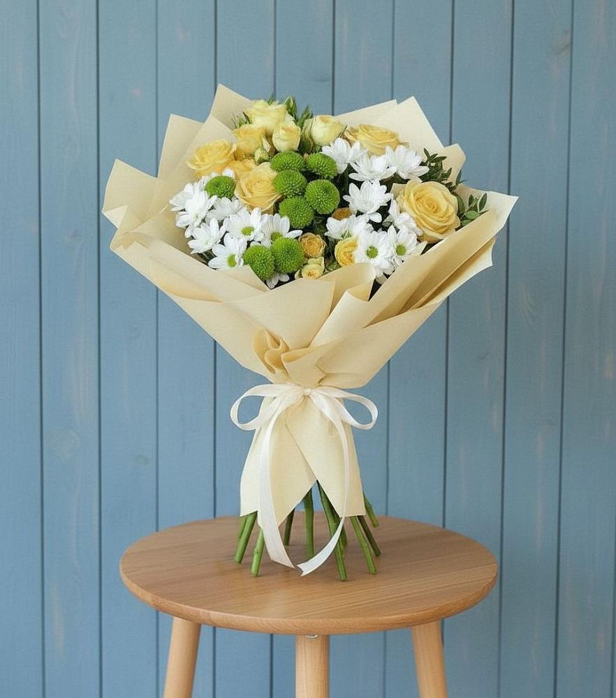 Букет цветов из: Хризантемы и Розы в Рогнедино