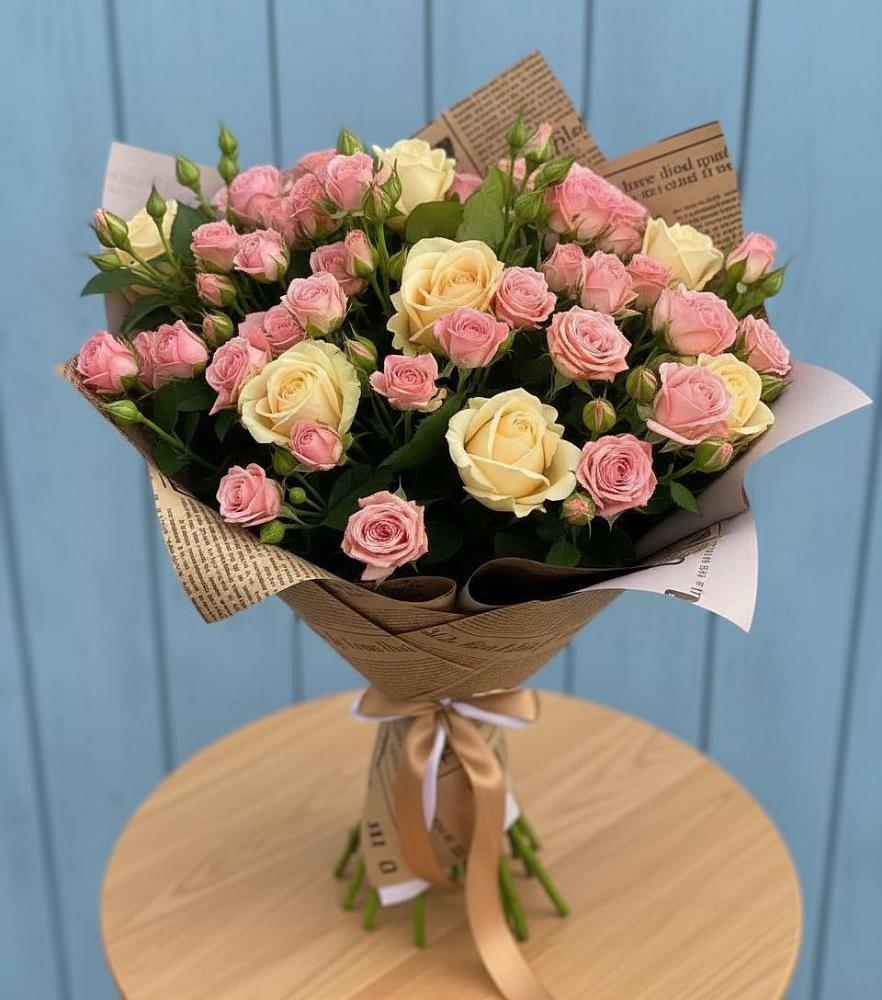 Букет цветов из: Розы в Рогнедино