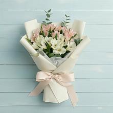 Букет цветов из:  Альстромерии в Рогнедино