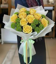 Букет цветов из:  Хризантемы и Розы в Рогнедино