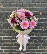 Букет цветов из:  Герберы и Хризантемы в Рогнедино