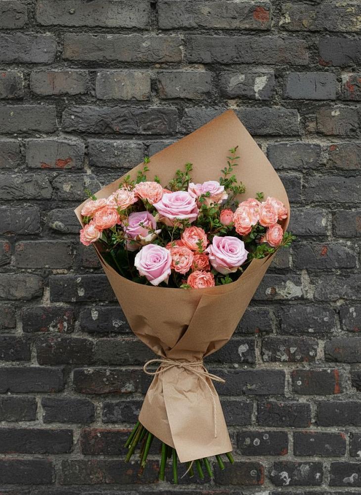 Букет цветов из: Розы в Рогнедино