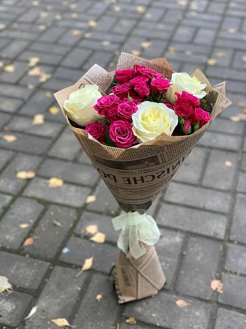 Букет цветов из: Розы в Рогнедино