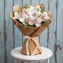 Букет цветов из:  Орхидеи и Розы в Рогнедино